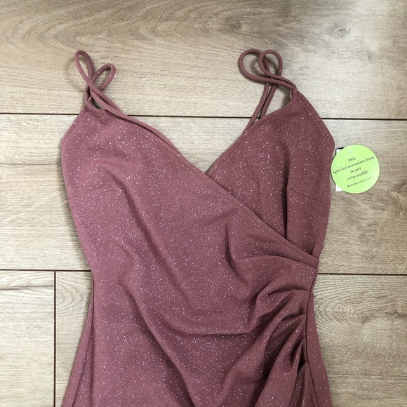 Windsor Sparkly Deco Rose Dress - Picture 4 of 4